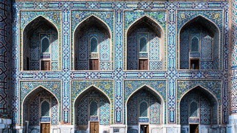 精巧な装飾が施されたイスラム建築 thumbnail